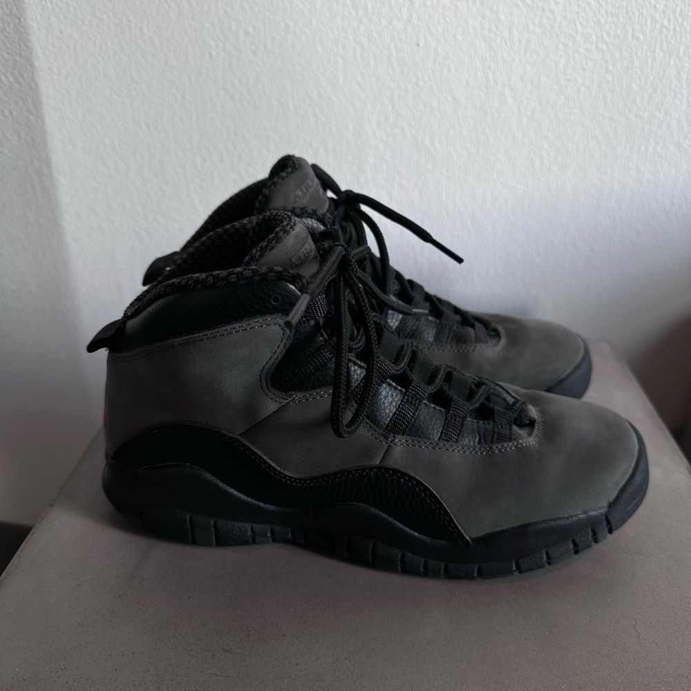Nike Jordan 10 sneakers gray